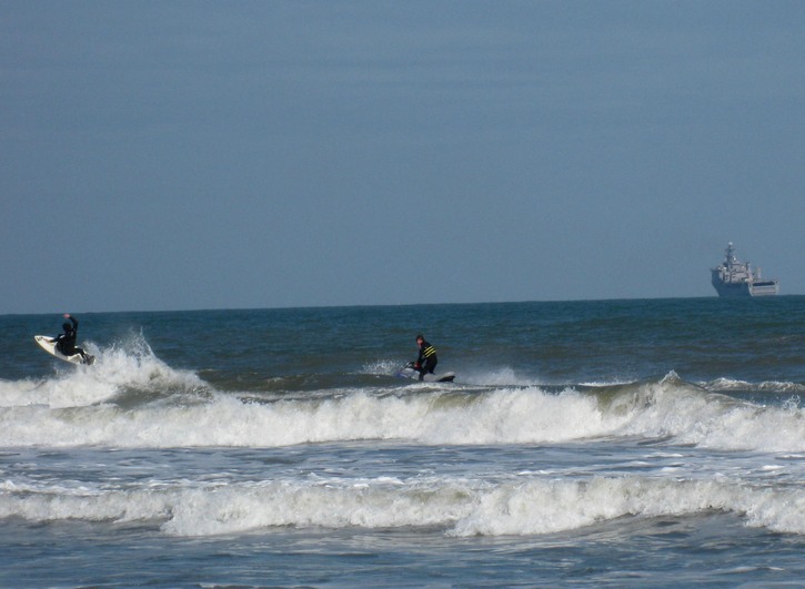VA Beach Surfers3