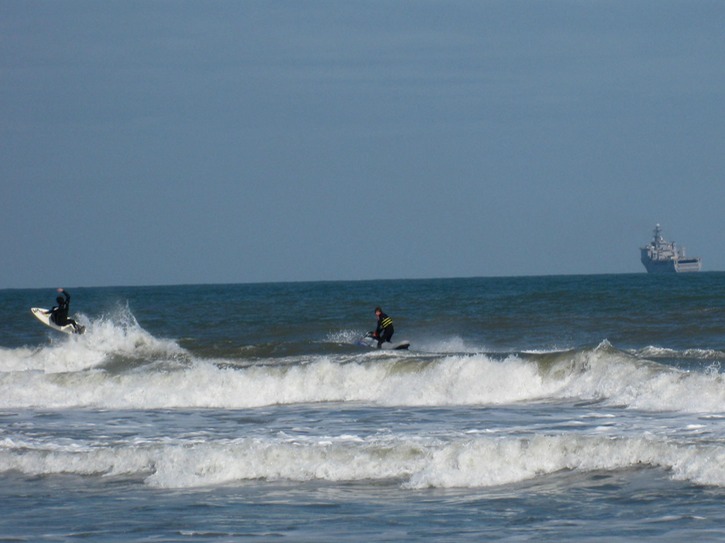 VA Beach Surfers3